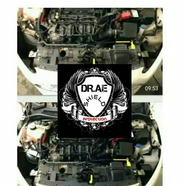 Engine Degreaser Penghilang Bekas Oli dan Pembersih Mesin