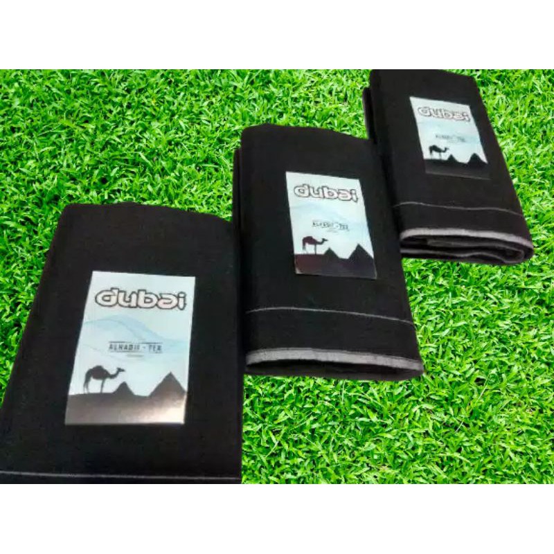 SARUNG WARNA PUTIH SARUNG POLOS PUTIH  SARUNG POLOS HITAM