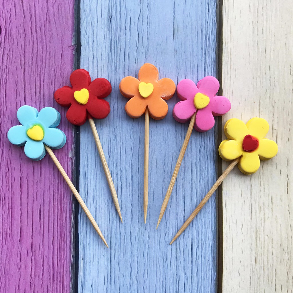 

Hiasan kue tart jalal- Gumpaste bunga/ balon / bintang / hati tusuk