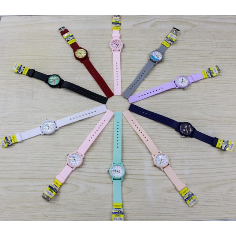 JAM TANGAN WANITA CEWEK Q&amp;Q FASHION RUBBER WARNA