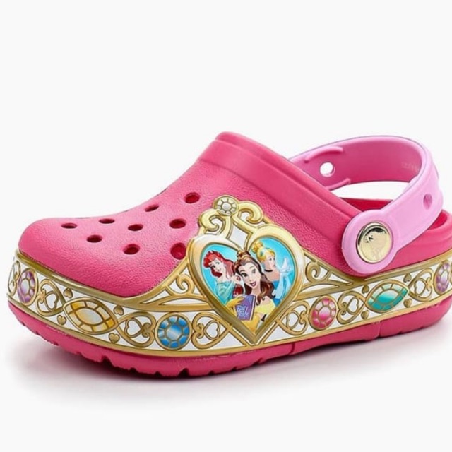 princess crocs