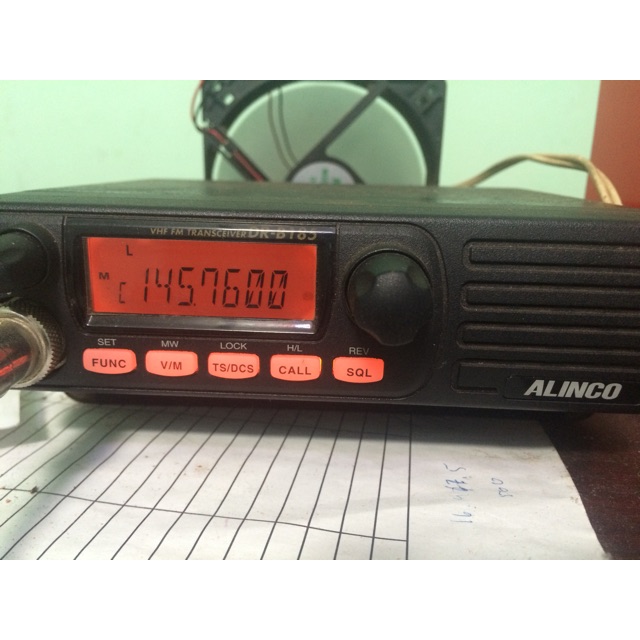 Radio komunikasi rig