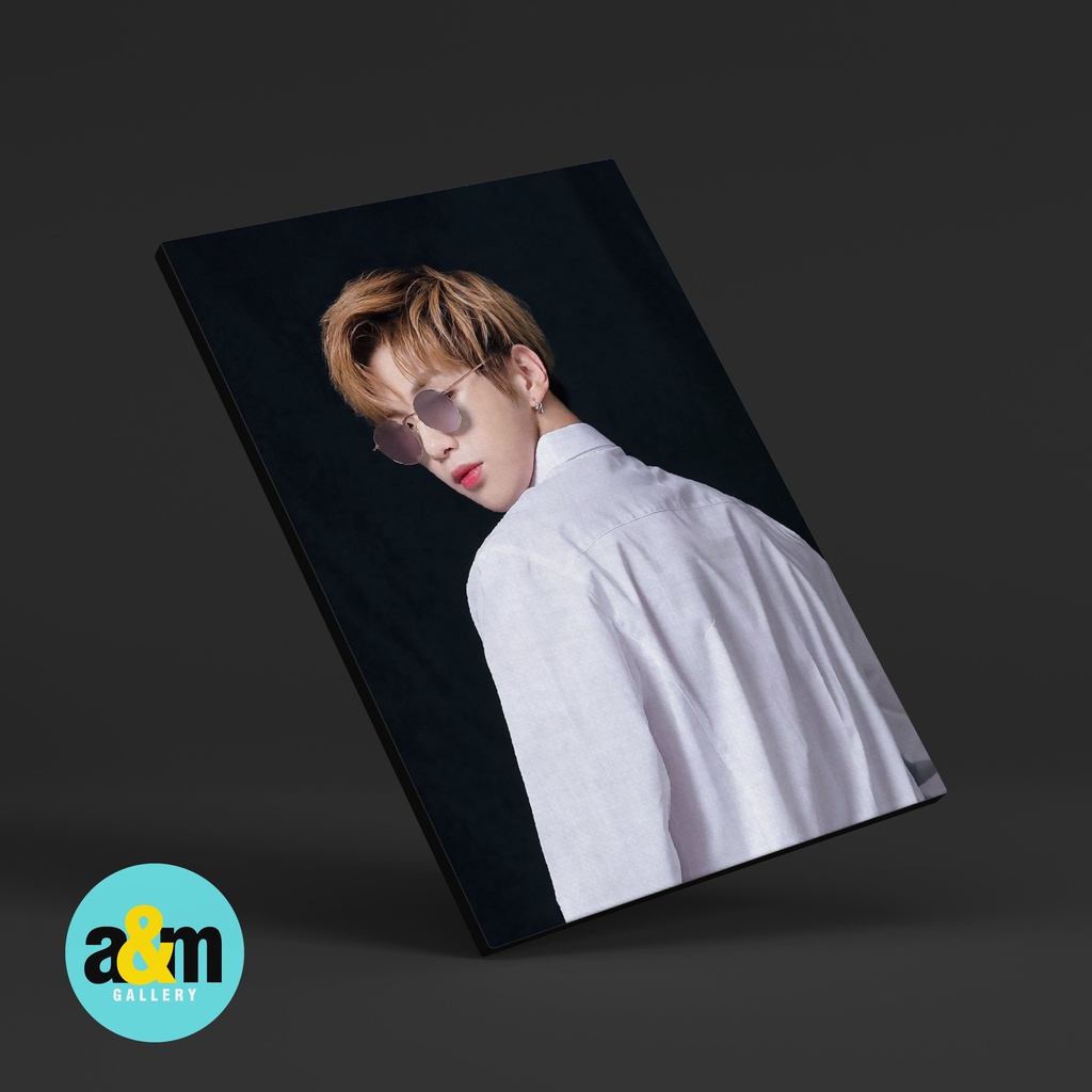 Poster Kayu KANG DANIEL Hiasan Dinding Kamar Penyanyi Soloist K-POPI Pajangan Dinding Kamar K-POP Wall Decor Kamar - A&amp;M