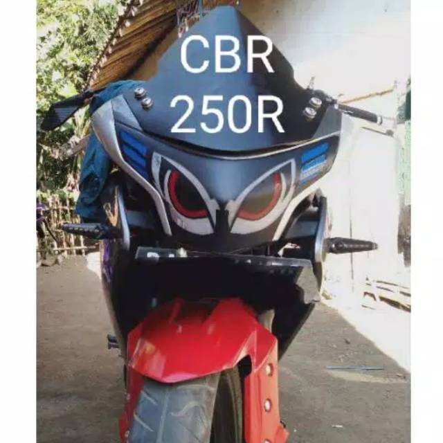 Stiker lampu depan CBR 250R