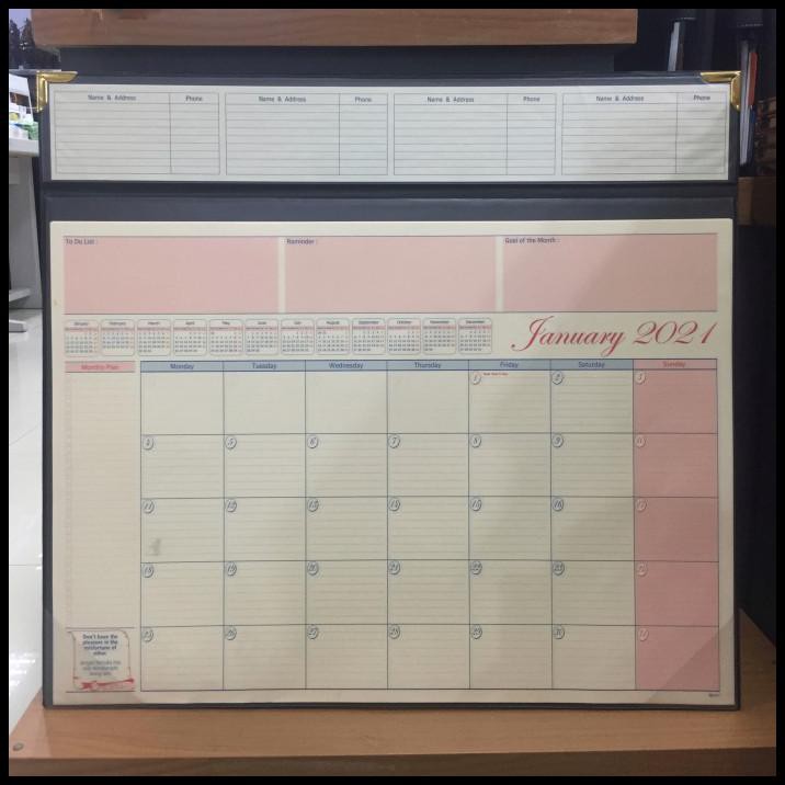 

Deskmatt Tahun 2021 // Kalender Meja