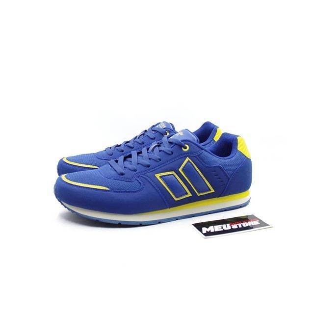 Macbeth Fischer Imperial Blue Yellow