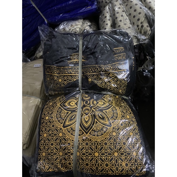 HARGA LUSIN ISI 12 BIJI- TAS HAJATAN KOTAK RENDA BATIK HITAM SIZE 22x22x30