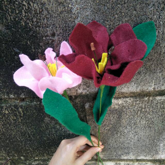 Bunga Tulip Mekar Pertangkai Dari Kain Flanel Shopee Indonesia