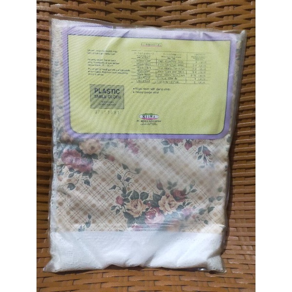 Taplak meja makan persegi dan bulat 4 kursi plastik premium Meiwa