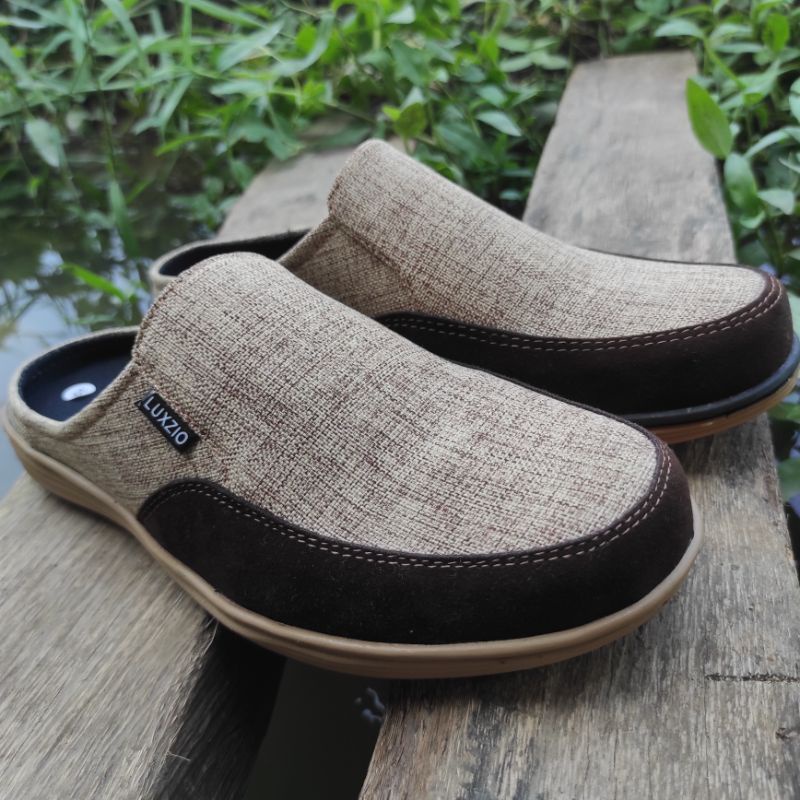 Selop Bustong Pria Slip On  Cowok Kasual Santai Karet Lentur Kulit Suede