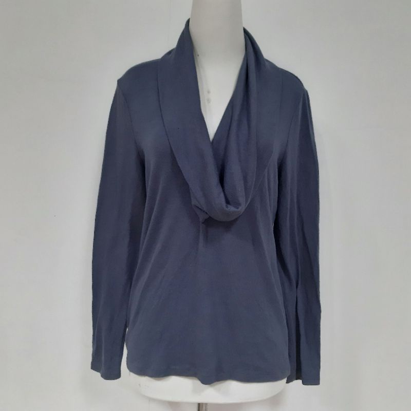 PRELOVED / THRIFT /SECOND BAJU WANITA LENGAN PANJANH BAHAN RAJUT / KNITWEAR WARNA BIRU DENIM / BLUE 