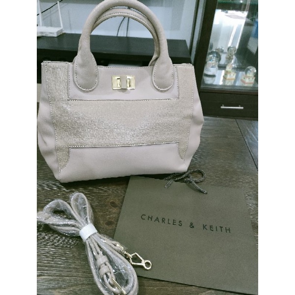 Tas Selempang Wanita C&K dan Khella