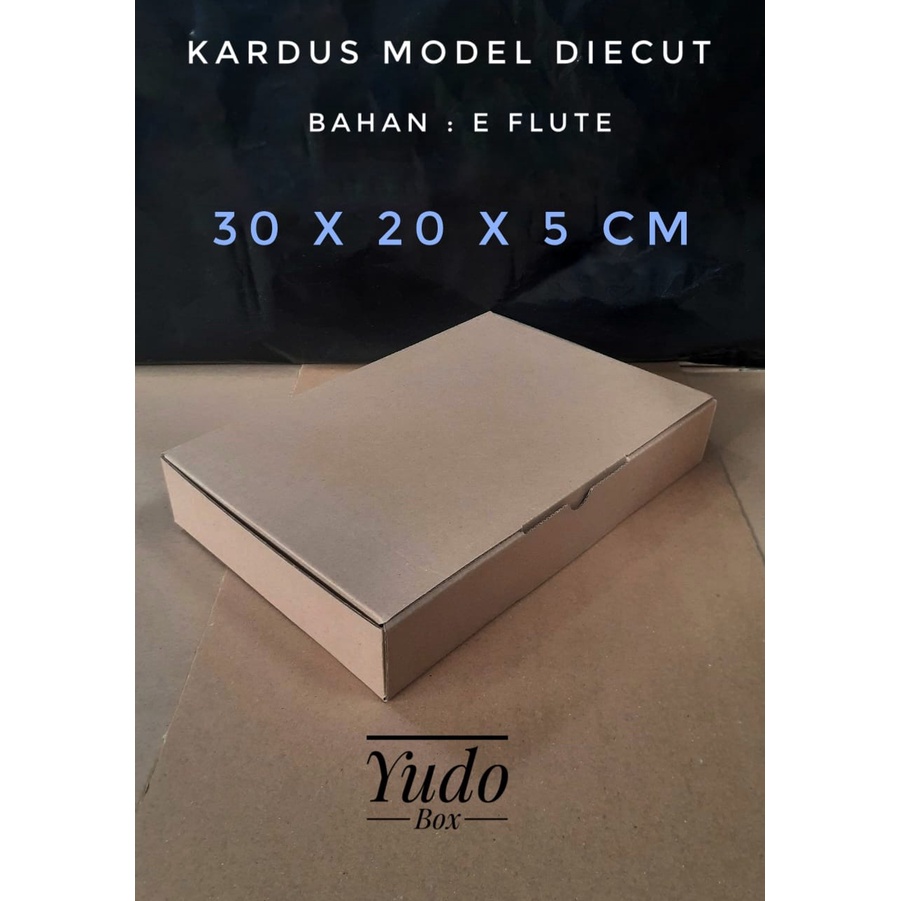 

Kardus karton uk. 30 x 20 x 5 cm...die cut box kotak Souvenir -dll