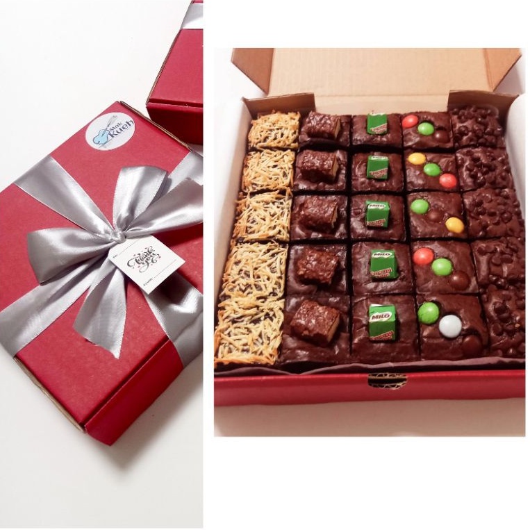 

Brownies Premium / Brownies Sekat / Fudgy Brownies Sekat 20 x 20 - Hampers / Hantaran