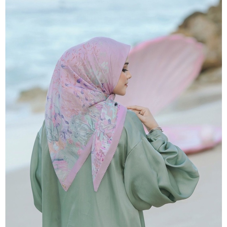 buttonscarves X disney tea rose