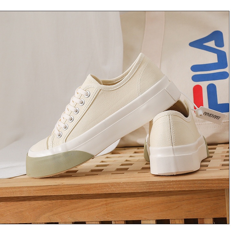 Sepatu Sneakers Wanita Sport Shoes Cream - B11