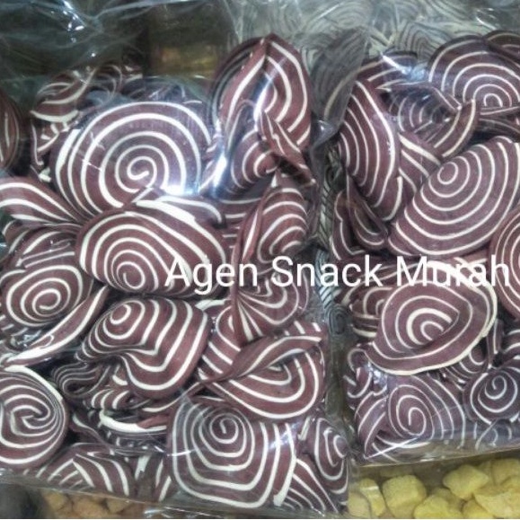 

Kripik Kuping Gajah 200gr/Snack Kiloan/Snack Renyah /Snack Cemilan Santai