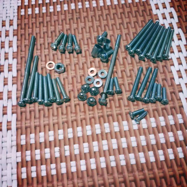 Baut Mesin Set Honda C70 Double Stater