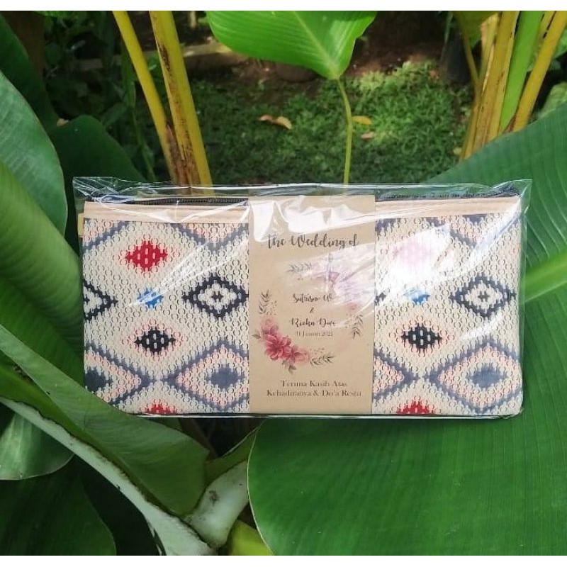 Souvenir Pouch Murah / Pouch Batik
