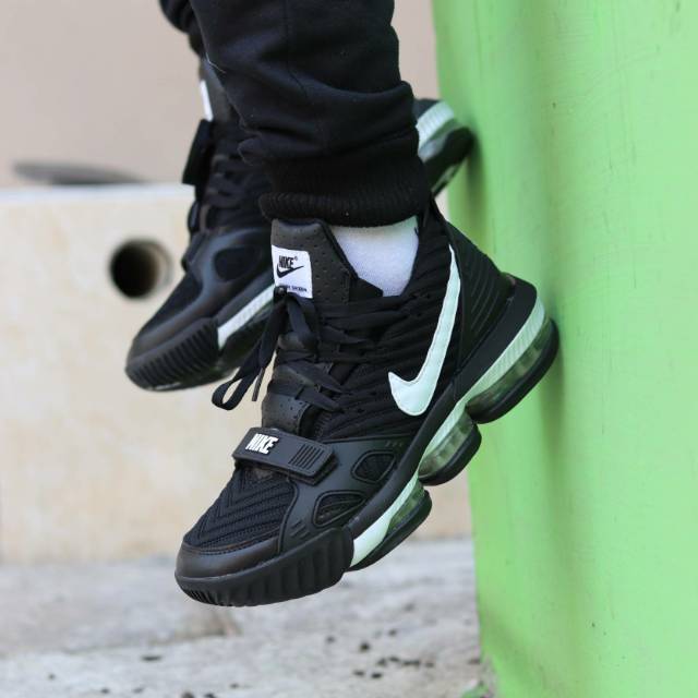 Nike lebron 16 black white spesial