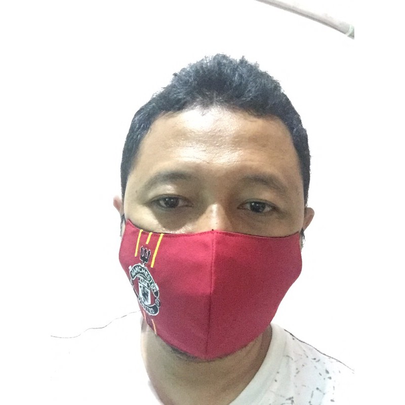 Masker Bordir Bola Manchester United Kain Katun 3 Ply