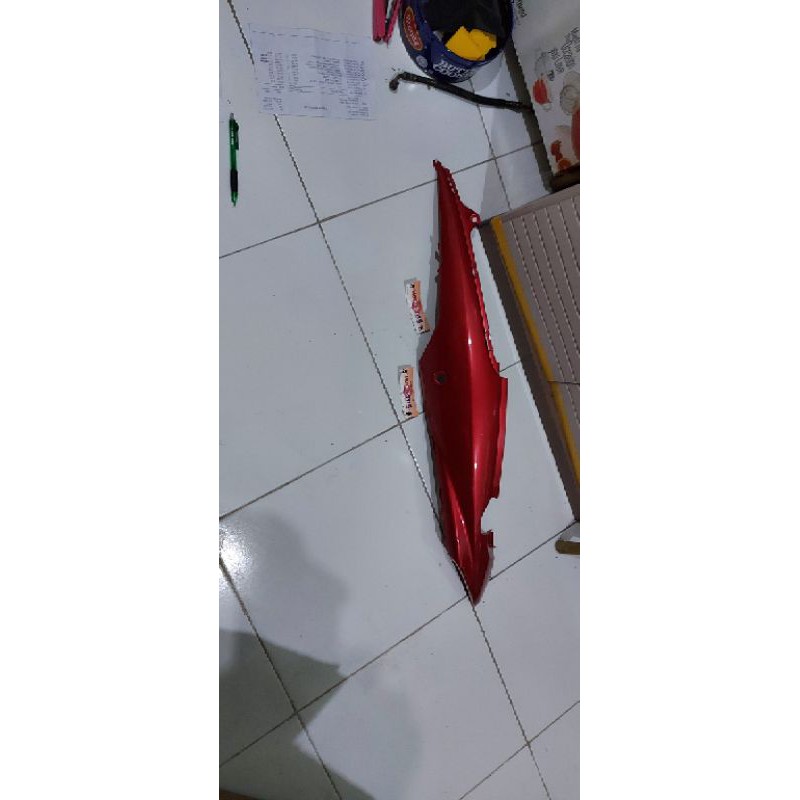 body kiri suzuki spin merah original sgp