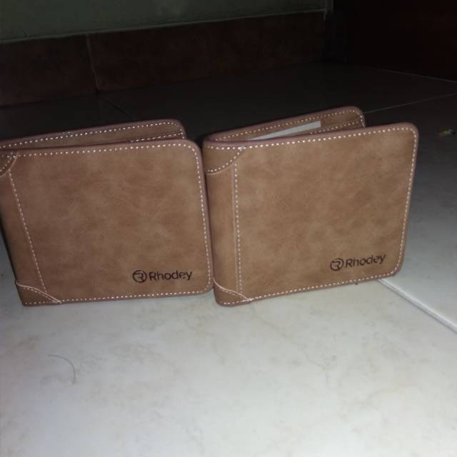 Dompet rhodey kulit nubuck