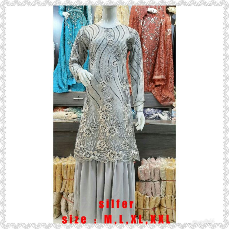 Gamis kebaya Syahrini
