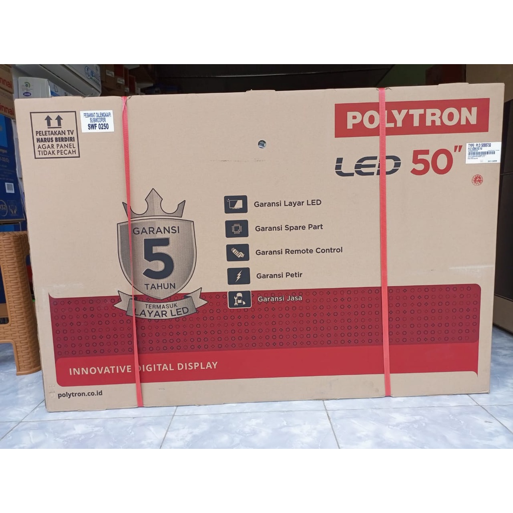 Polytron LED Tv 50in sinemax + Soundbar