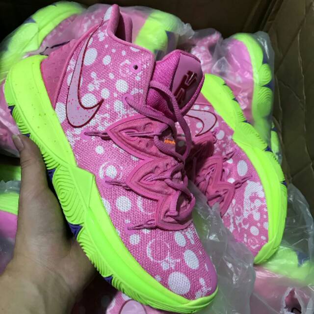 SEPATU BASKET NIKE KYRIE 5 PATRICK SPONBOB