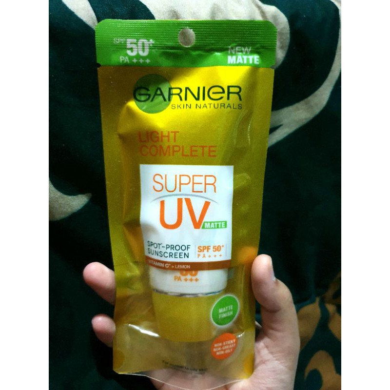 Garnier Sunscreen 30 ml [ Var Matte Finish ]