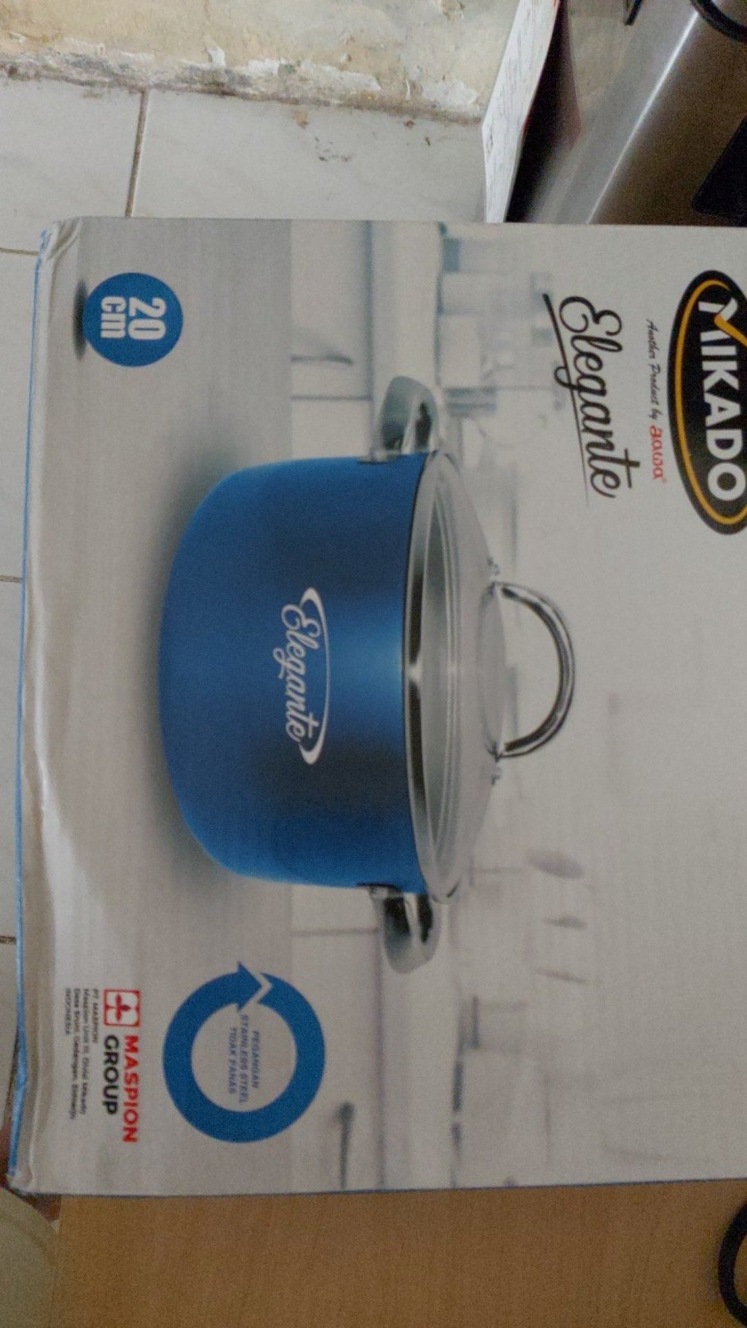 Maspion Panci Elegante Dutch Oven Tutup Kaca 20 Cm Merah - Panci Aluminium