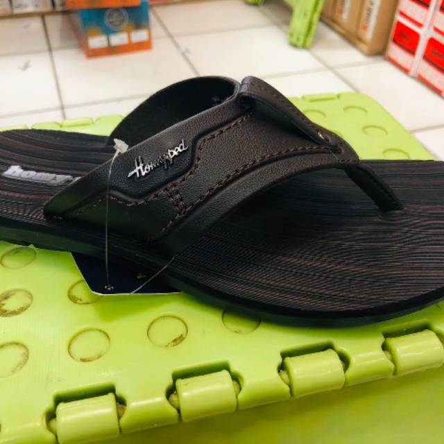 Sandal homiped
