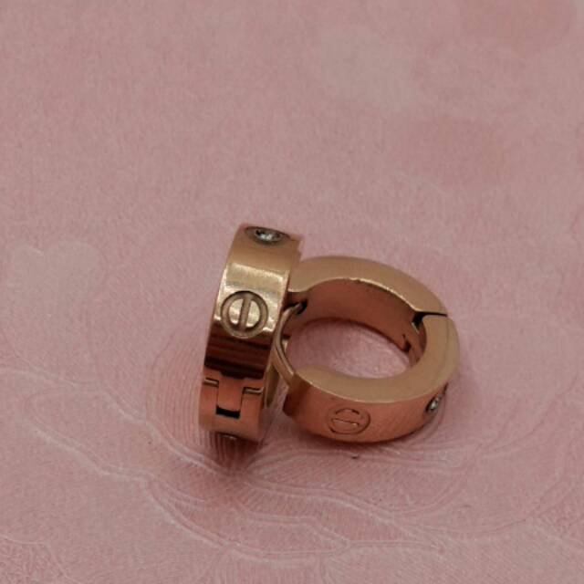 Anting titanium wanita / anting catie* titanium / anting titanium catie* warna rose gold