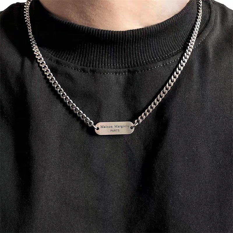 Eropa hip hop trendi geometris: Baja titanium kalung untuk wanita dan pria Keren Bumi chic online in