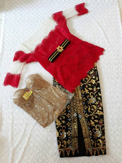 Setelan kebaya bali rok prada