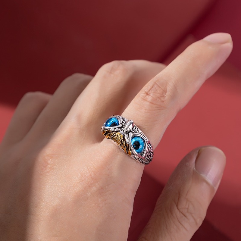 Cincin Silver Adjustable Desain Burung Hantu Mata Biru Bahan Metal Warna-Warni Untuk Pria Dan Wanita