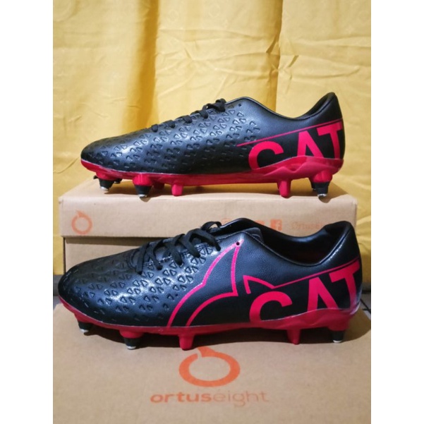 Sepatu Bola Ortuseight Catalysts Basilisk SG/Pul Besi