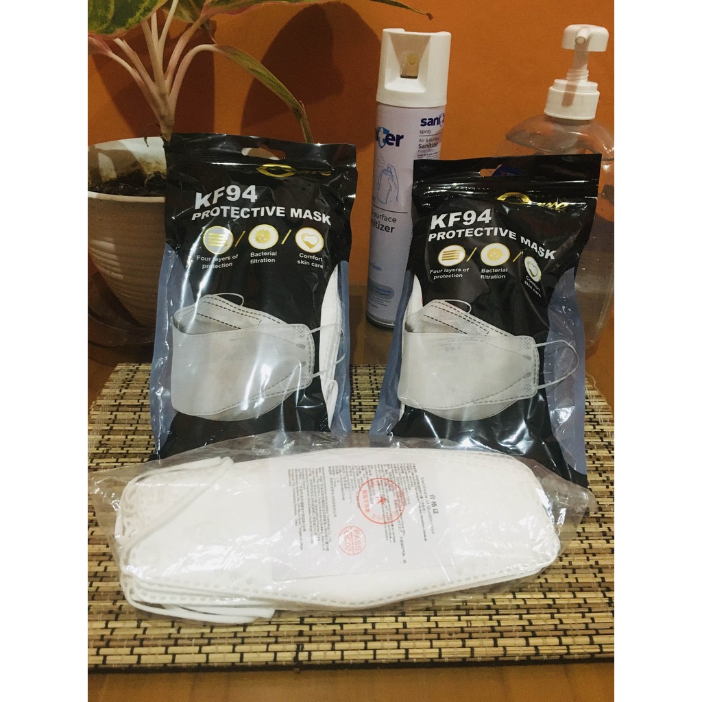 C-CARE Masker KF94 4 Ply (isi 10 pcs) - PUTIH