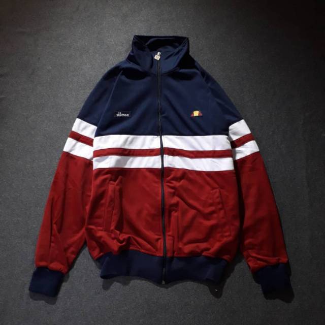 harga hoodie ellesse