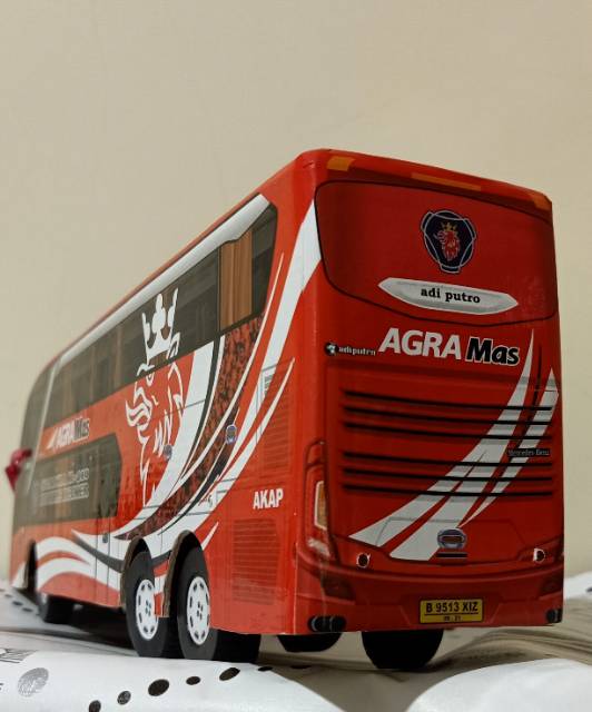 Miniatur Bus bis / mainan bus bis Agra mas double decker