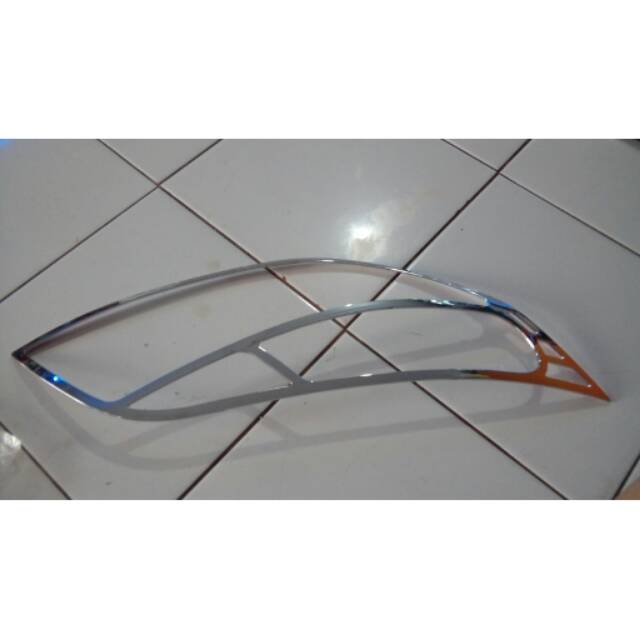 GARNISH RUSH / TERIOS LAMA