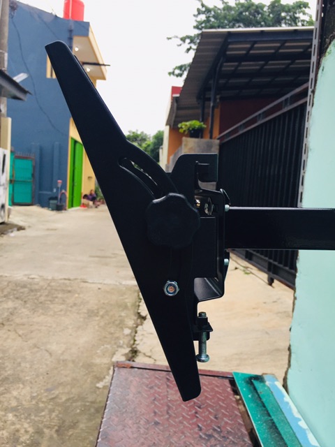 BRACKET TV 32&quot; 40&quot; 43&quot; swivel 4 arah Termurah Bahan Tebal