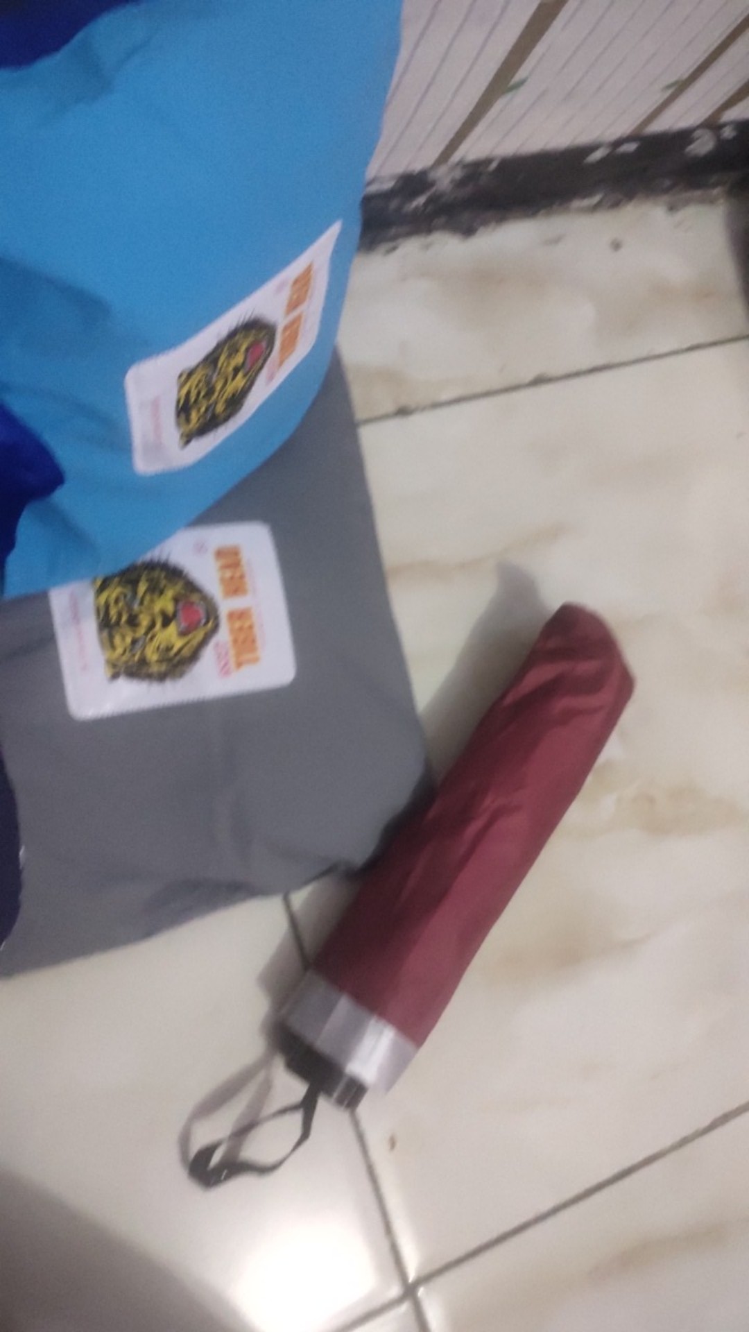 Payung Lipat 3 Polos Warna Lapis Silver Harga Murah Berkualitas Merk Nagoya Original