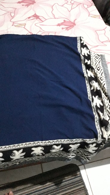 Kaftan Asimetris Batik Solo