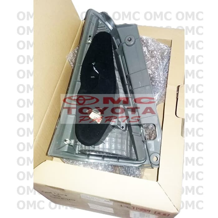 Lampu Stop Lamp Belakang Kanan Innova 81550-0K120