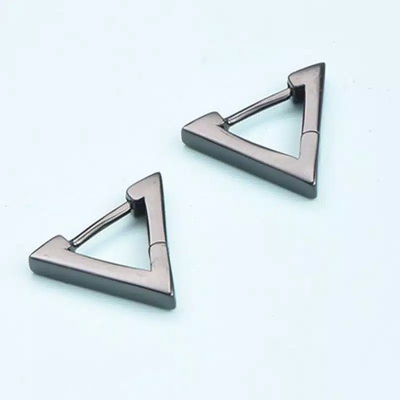 Anting Segitiga Warna Hitam dan Silver Untuk Pria Triangle Earrings For Men