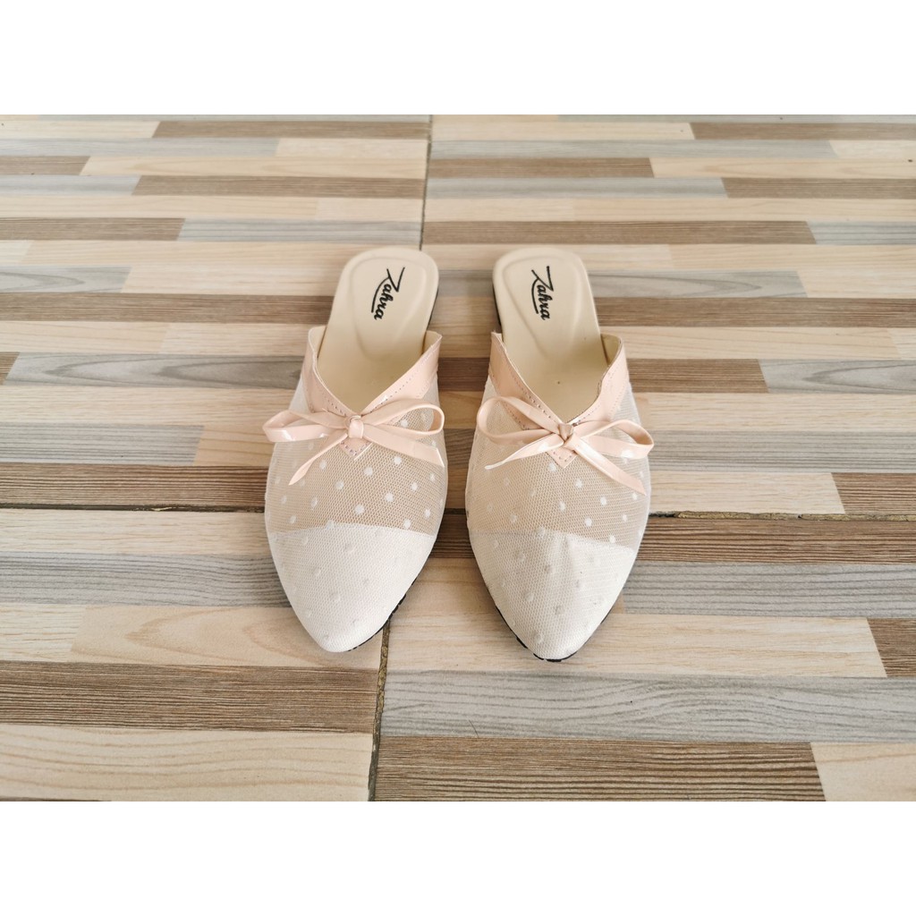 Arlaine- Kayleen Flat Sandal [Cream]