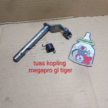 tuas kopling bak kanan tiger revo original