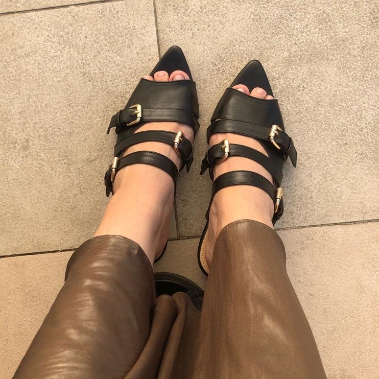 Top Produk.. Sendal Flat Shoes Wanita 3 Cm Eclaire LAMELIKA